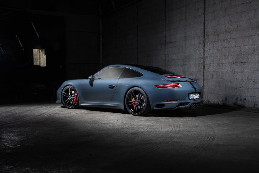  Porsche 911 Carrera Coupe by TechArt 2016 года  (фото 8 из 10)